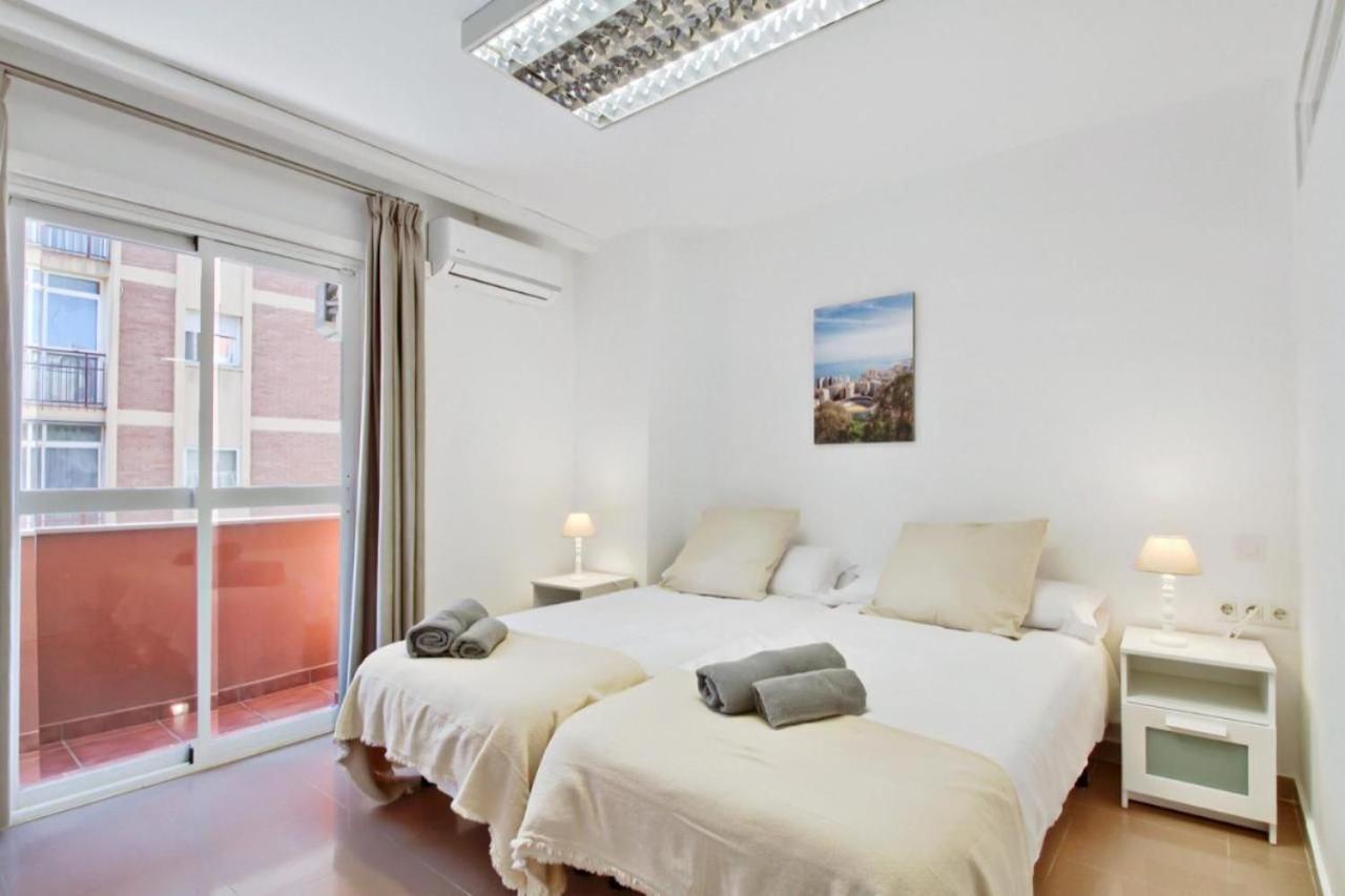Amplio Piso Con Terraza Apartment Malaga Exterior photo
