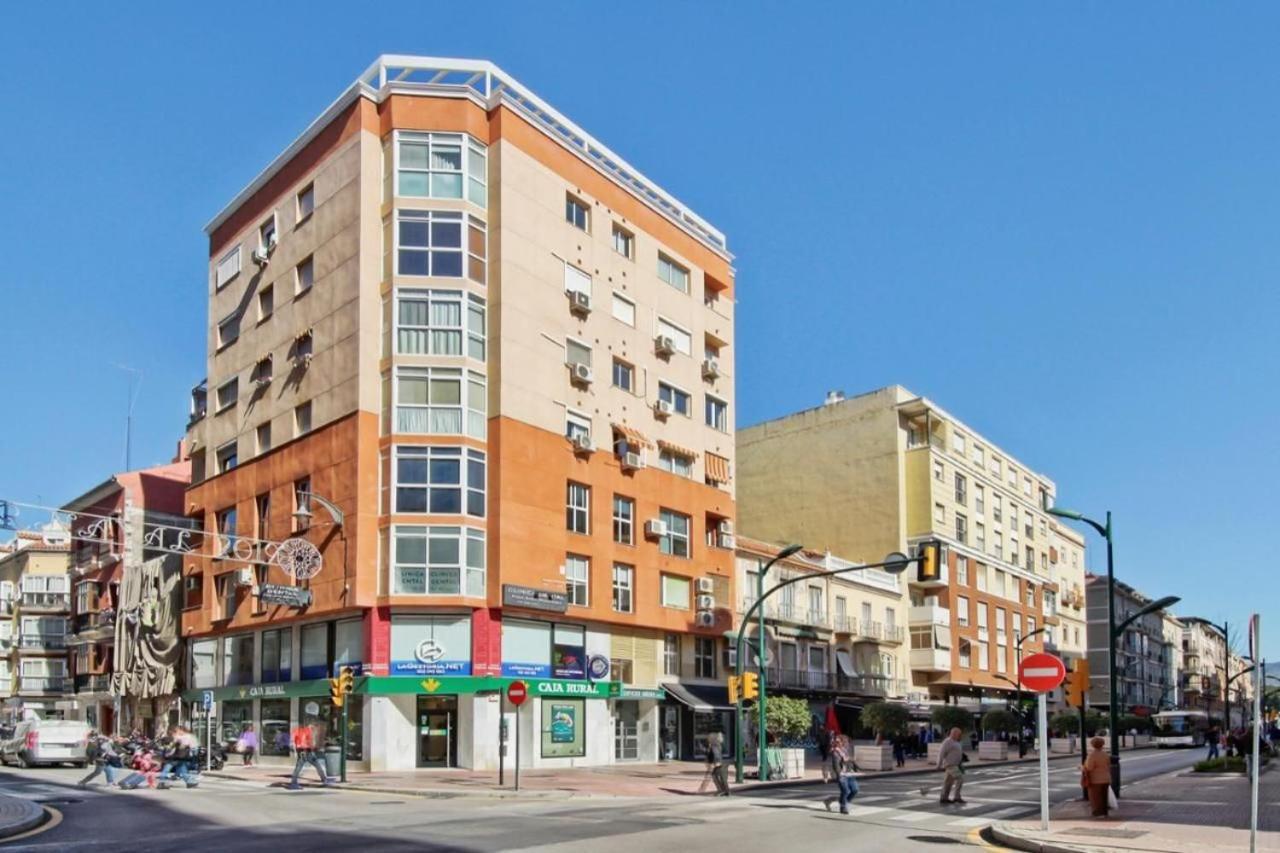 Amplio Piso Con Terraza Apartment Malaga Exterior photo